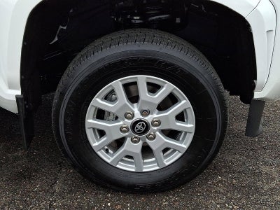 2024 Toyota Tacoma 4WD 4WD SR5 Double Cab 5' Bed AT (Natl)