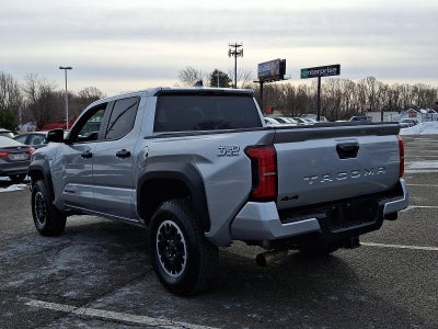 2025 Toyota Tacoma 4WD 4WD TRD Off Road Double Cab 5' Bed AT (Natl)