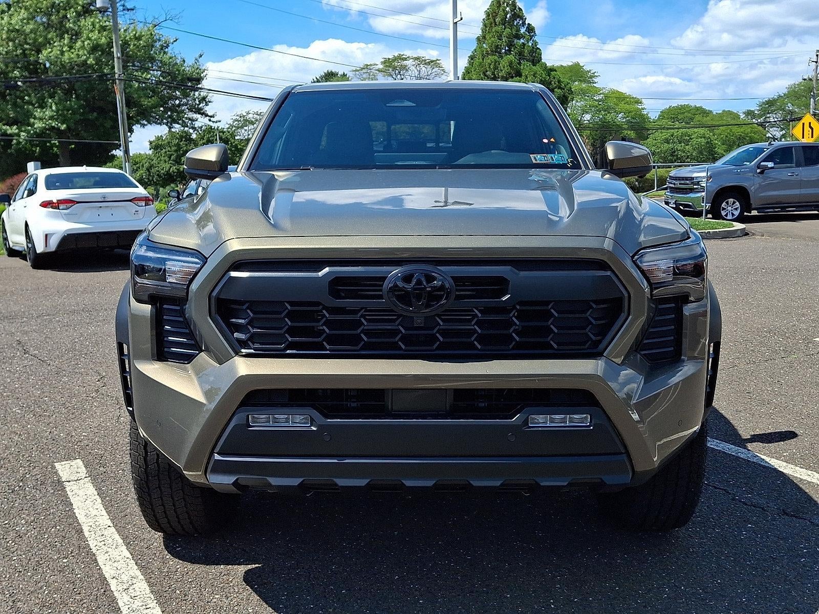 2026 Toyota Tacoma 4WD 4WD TRD Off Road Double Cab 5' Bed AT (Natl)