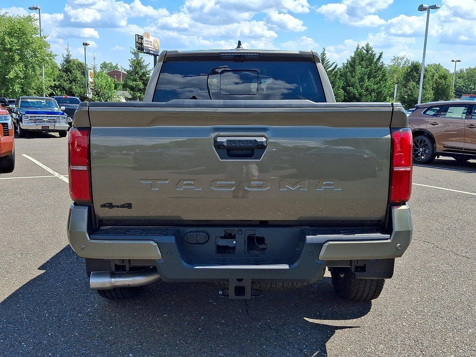 2026 Toyota Tacoma 4WD 4WD TRD Off Road Double Cab 5' Bed AT (Natl)