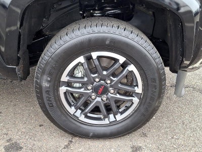 2025 Toyota Tacoma 4WD 4WD TRD Sport Double Cab 5' Bed AT (Natl)