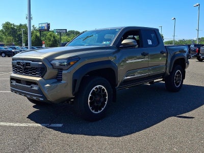 2026 Toyota Tacoma 4WD 4WD TRD Off Road Double Cab 5' Bed AT (Natl)