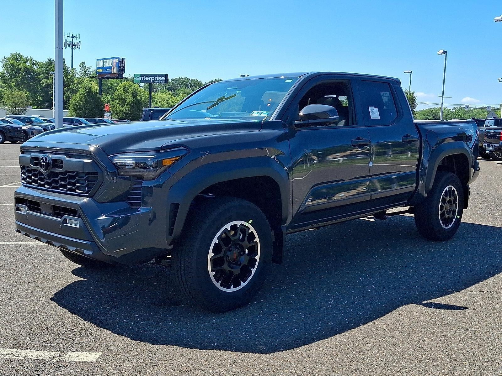 2026 Toyota Tacoma 4WD 4WD TRD Off Road Double Cab 5' Bed AT (Natl)
