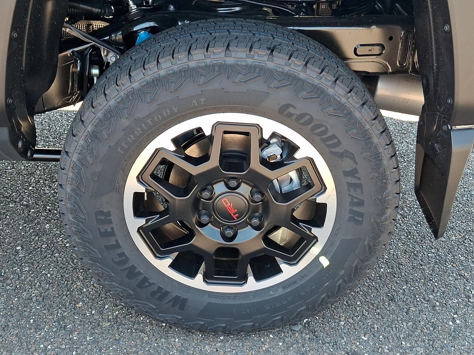 2026 Toyota Tacoma 4WD 4WD TRD Off Road Double Cab 5' Bed AT (Natl)