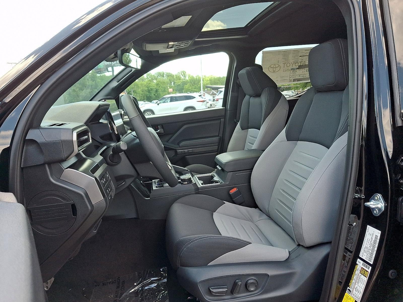2026 Toyota Tacoma 4WD 4WD TRD Sport Hybrid Double Cab 5' Bed AT (Natl)