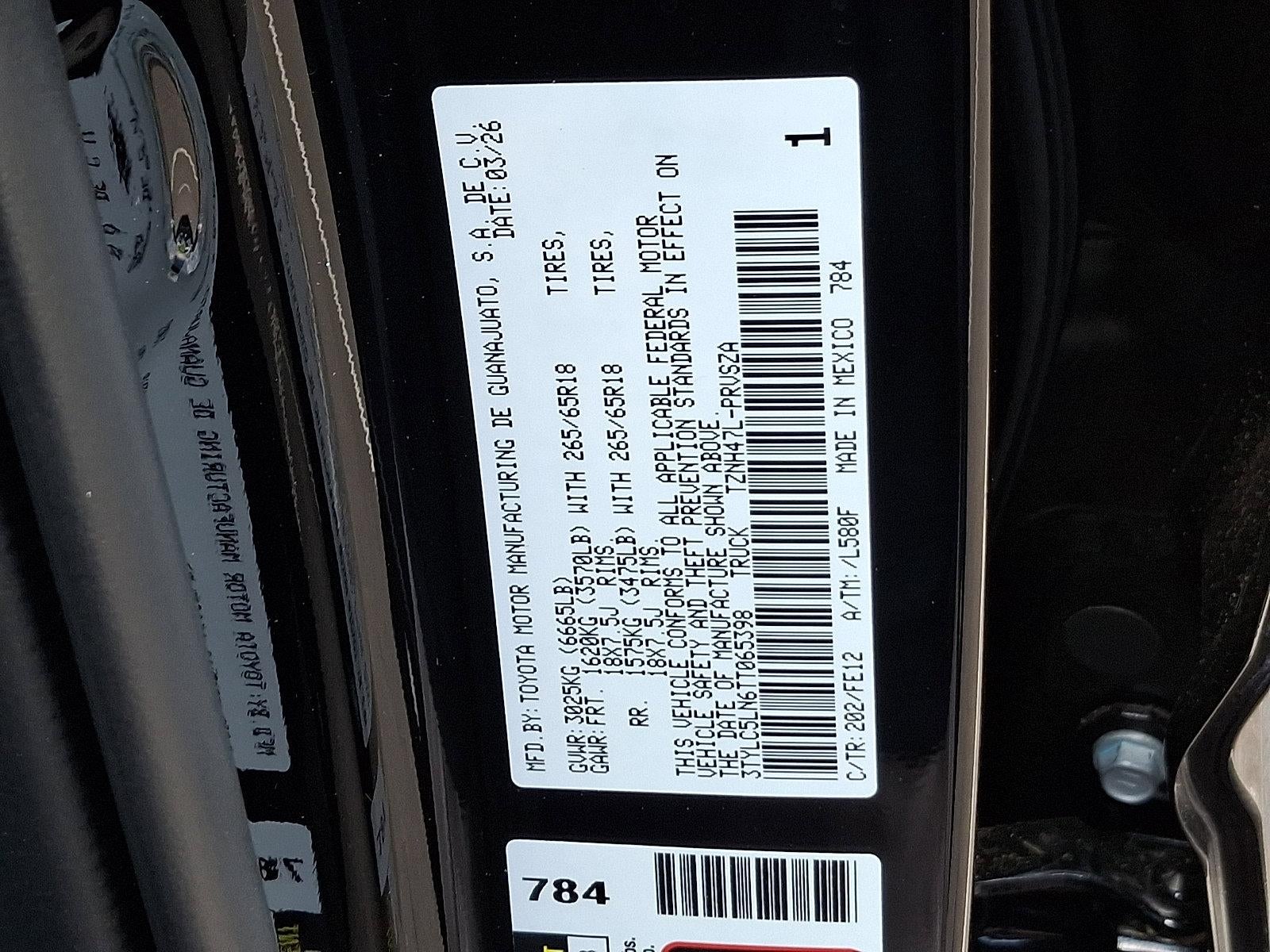 2026 Toyota Tacoma 4WD 4WD TRD Sport Hybrid Double Cab 5' Bed AT (Natl)