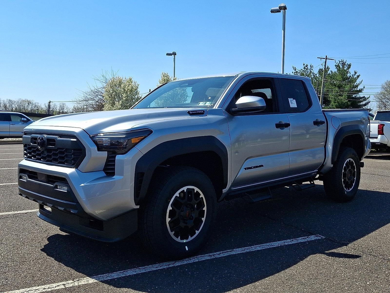 2026 Toyota Tacoma 4WD 4WD TRD Off Road Hybrid Double Cab 5' Bed AT (Natl)