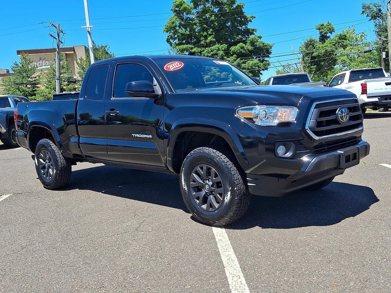 2022 Toyota Tacoma 4WD 4WD SR5 Access Cab 6' Bed V6 AT (SE)