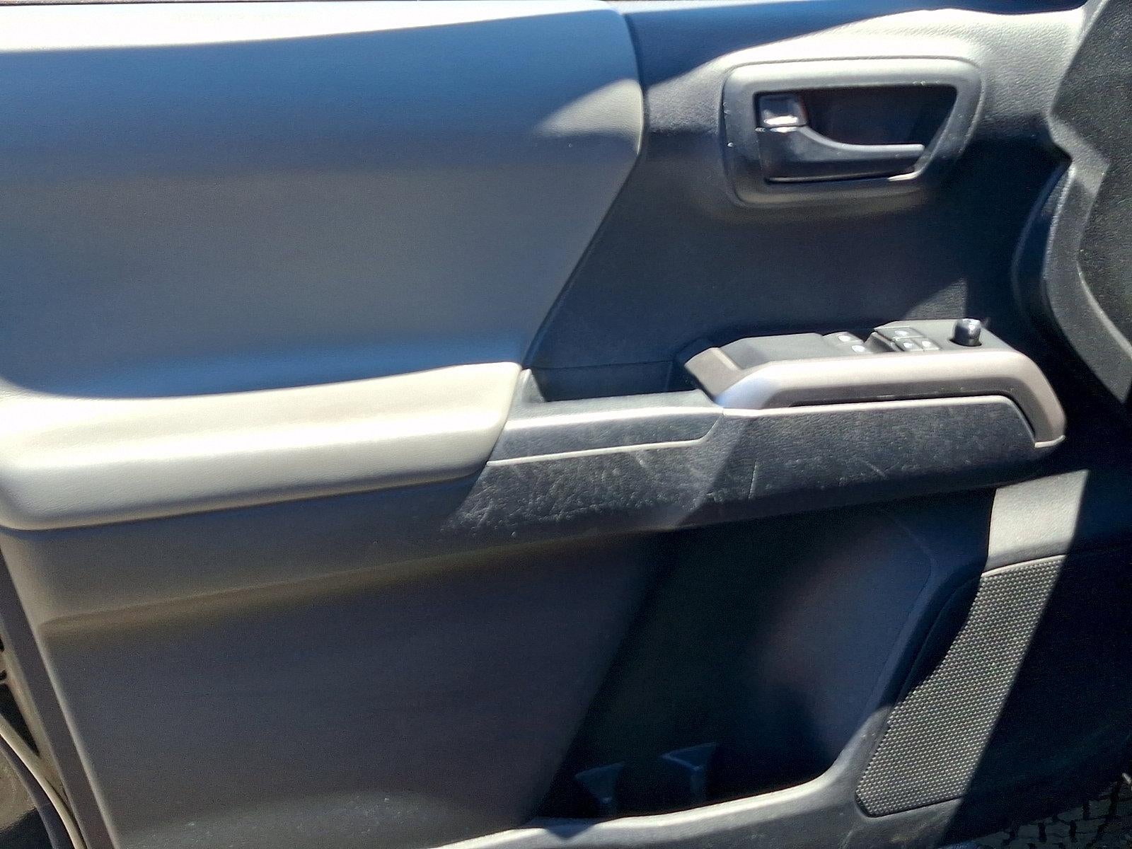 2022 Toyota Tacoma 4WD 4WD SR5 Access Cab 6' Bed V6 AT (SE)