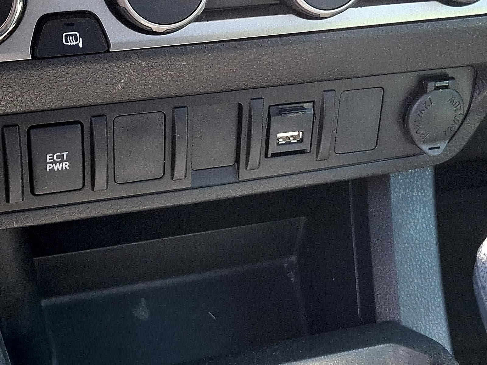 2022 Toyota Tacoma 4WD 4WD SR5 Access Cab 6' Bed V6 AT (SE)