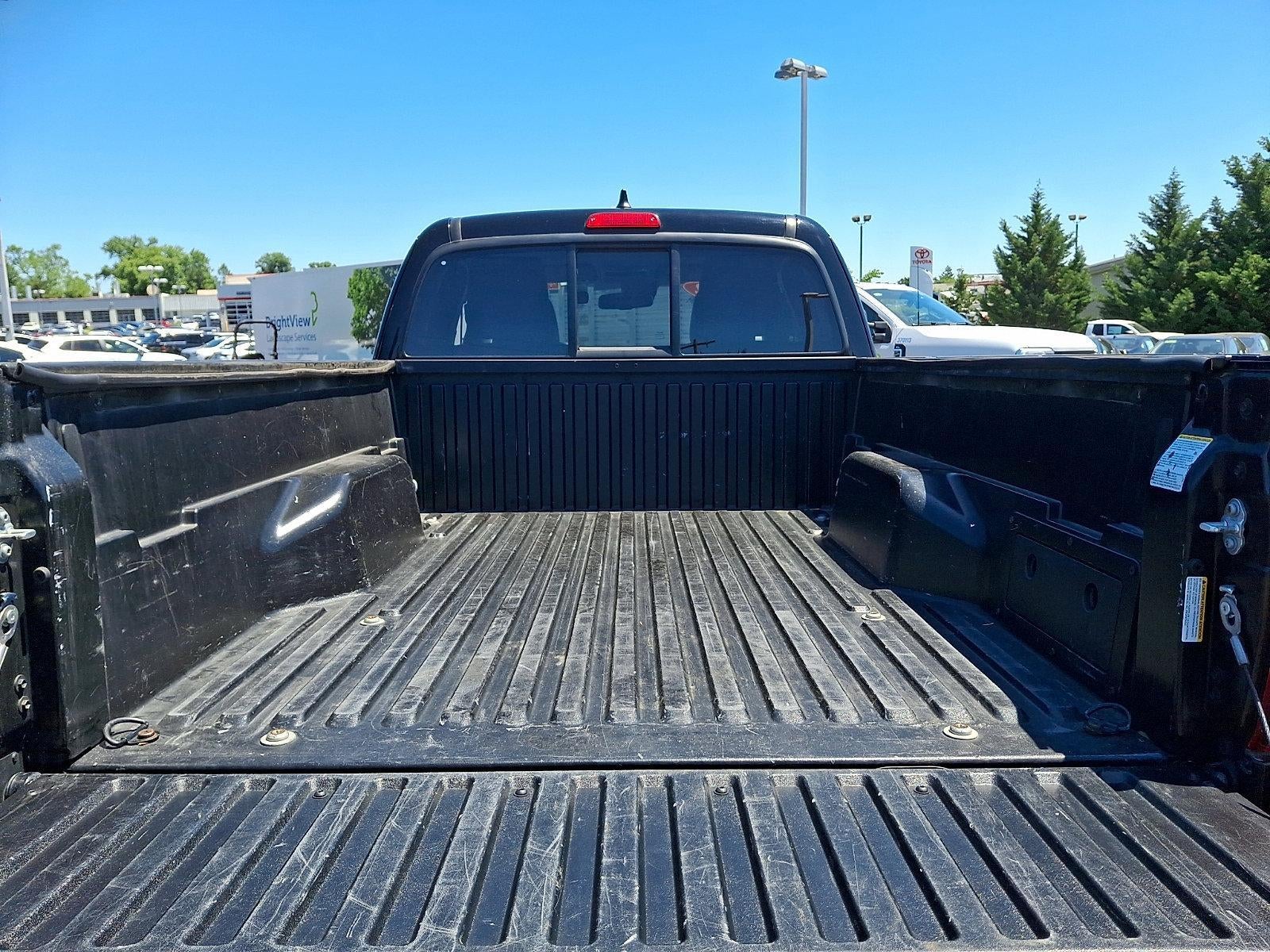 2022 Toyota Tacoma 4WD 4WD SR5 Access Cab 6' Bed V6 AT (SE)