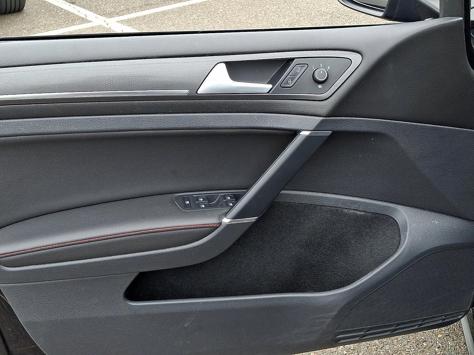 2019 Volkswagen Golf GTI 2.0T SE DSG