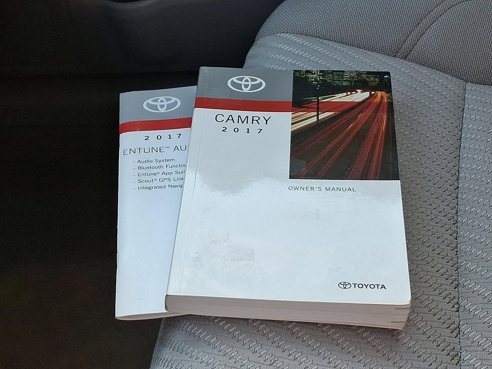 2017 Toyota Camry LE Auto (SE)