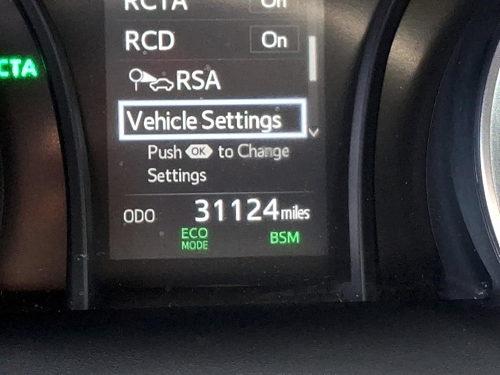 2024 Toyota Camry LE Auto (SE)