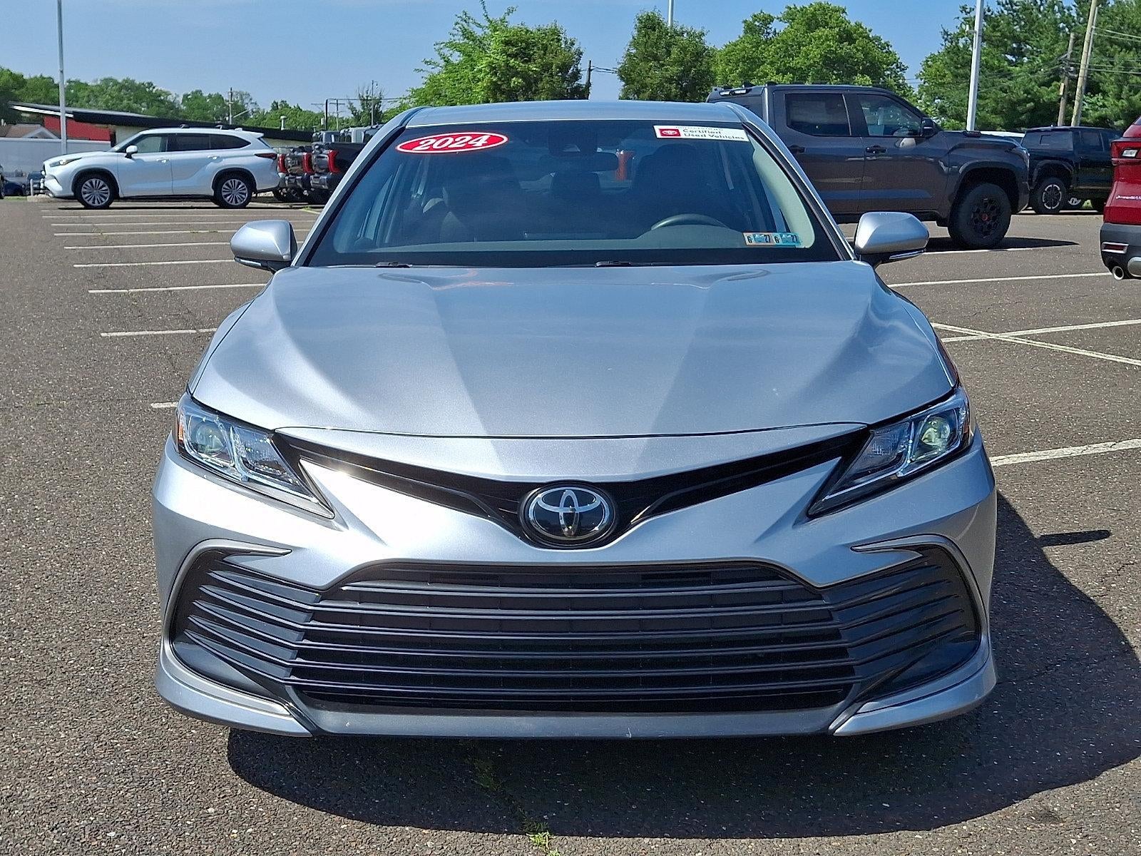 2024 Toyota Camry LE Auto (SE)
