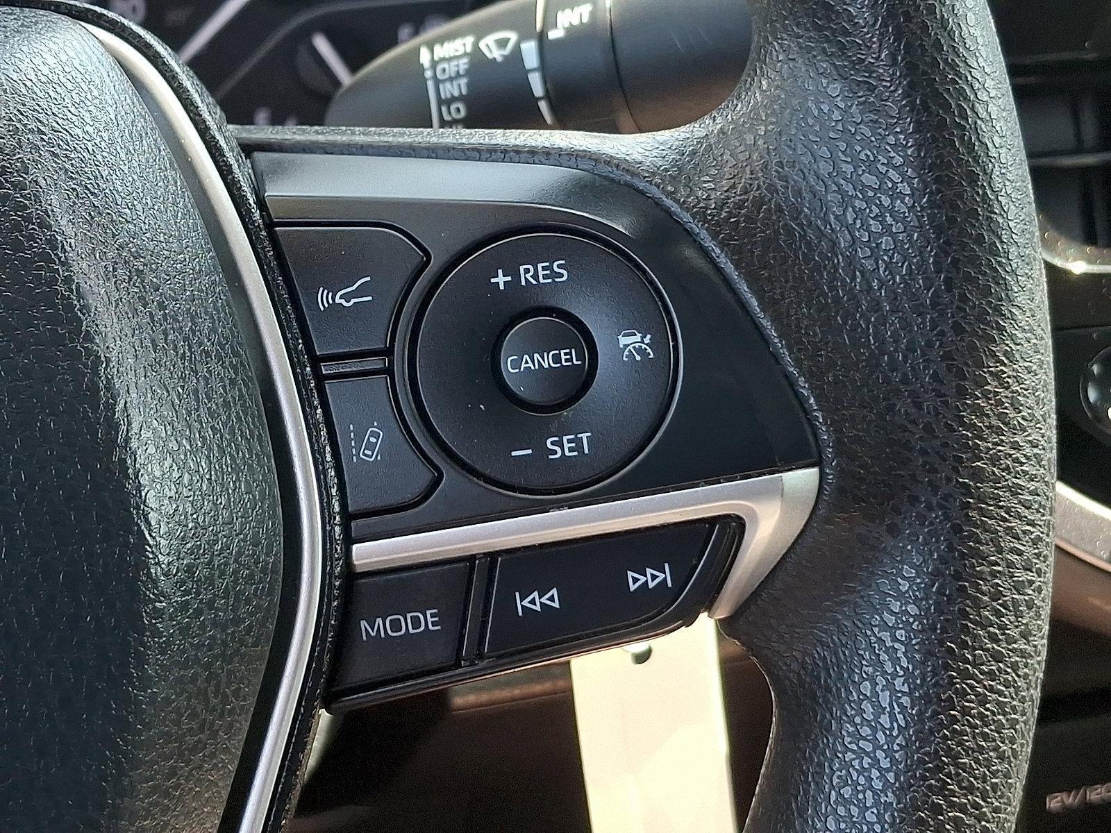 2024 Toyota Camry LE Auto (SE)