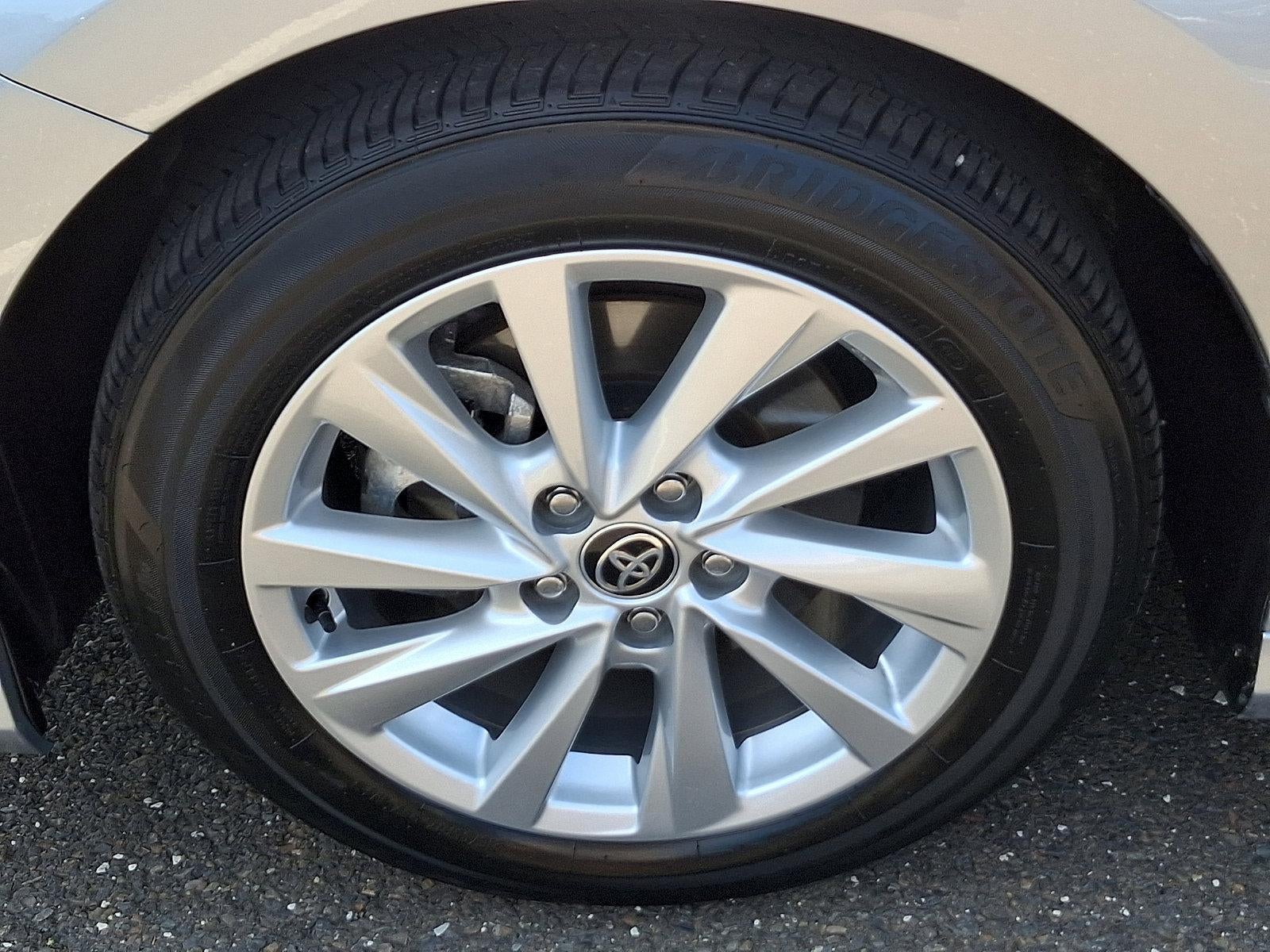 2024 Toyota Camry LE Auto (SE)