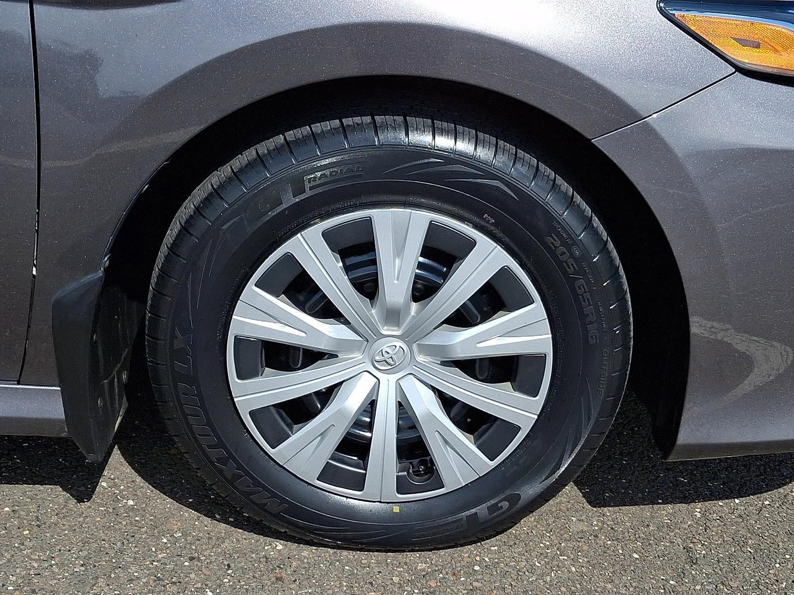 2023 Toyota Camry Hybrid LE CVT (Natl)