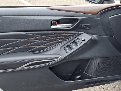 2021 Toyota Avalon Hybrid Limited FWD (Natl)