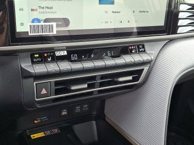 2025 Toyota Camry SE (SE)