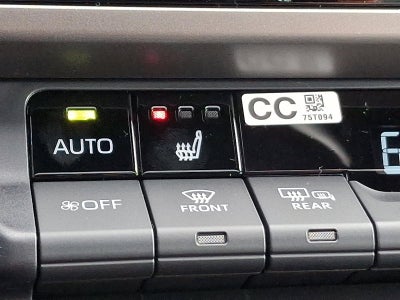 2025 Toyota Camry SE (SE)