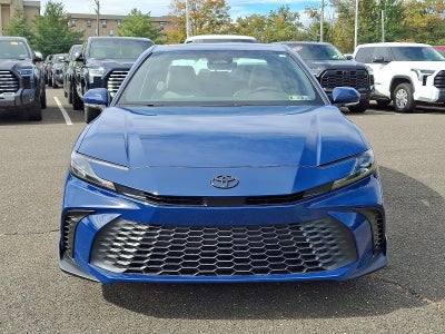 2025 Toyota Camry SE (SE)