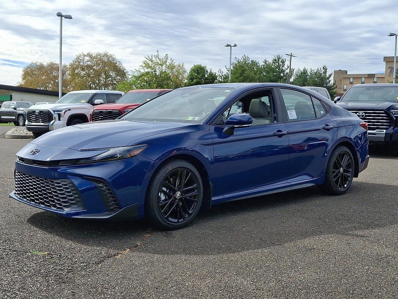 2025 Toyota Camry SE (SE)