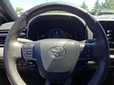2025 Toyota Camry SE (SE)