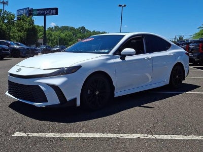 2025 Toyota Camry SE (SE)