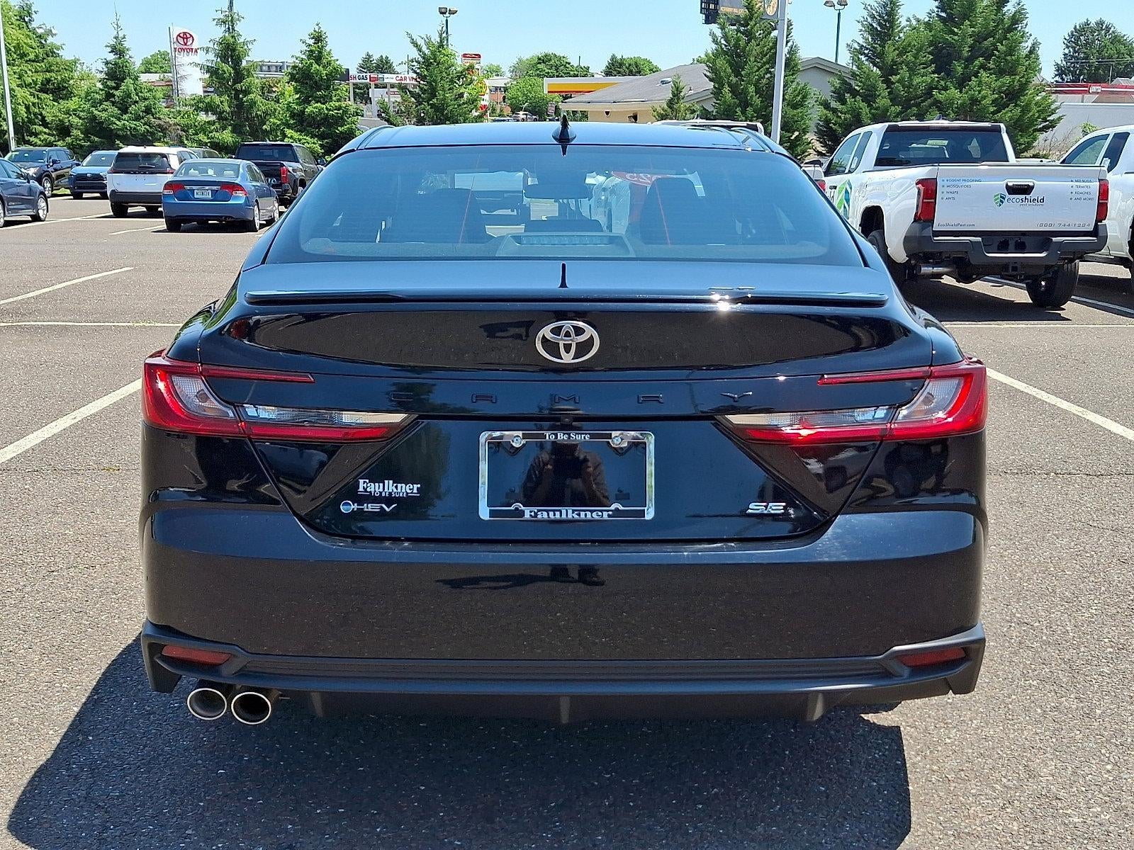2025 Toyota Camry SE (SE)