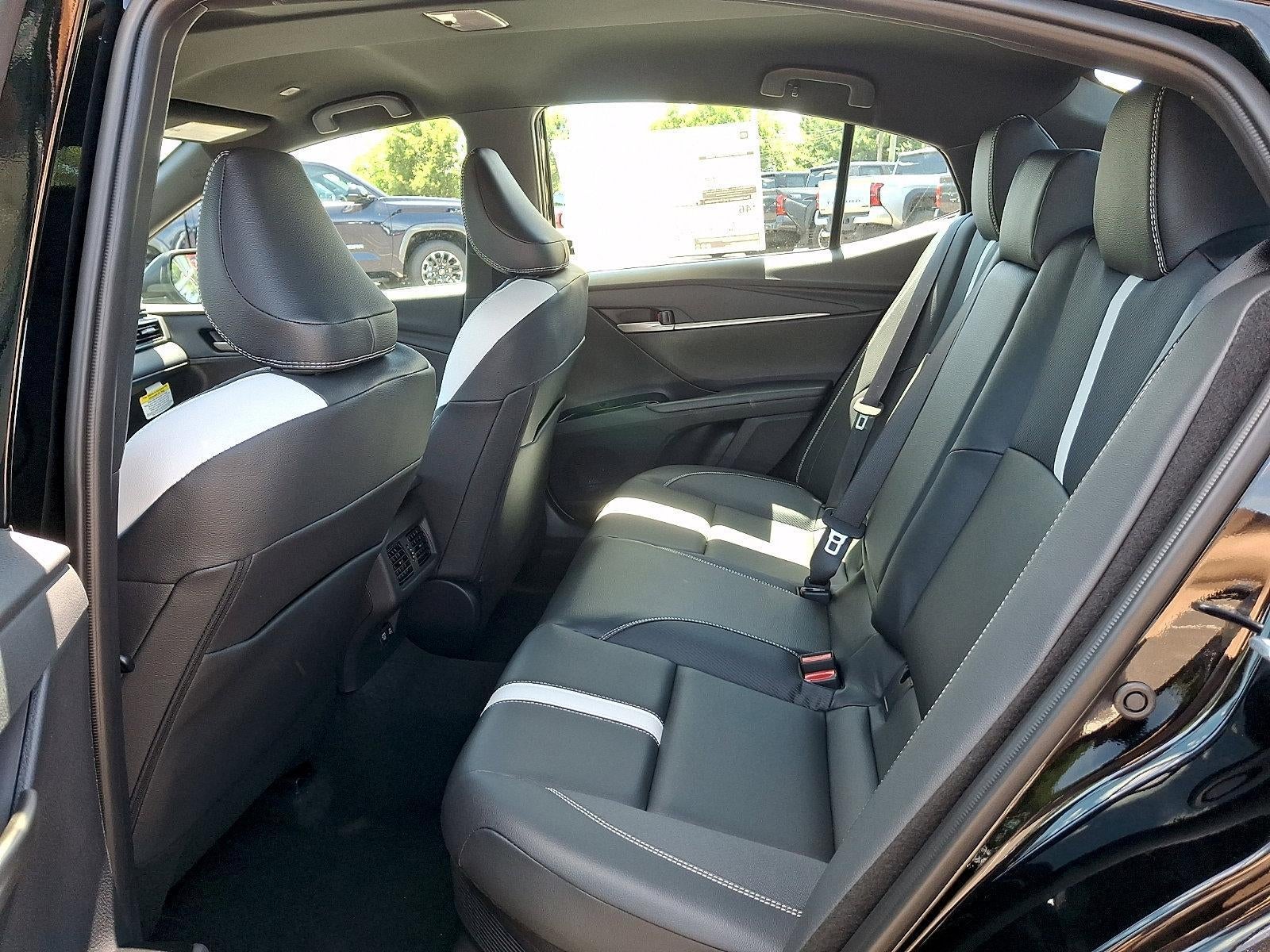 2026 Toyota Camry SE (SE)