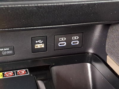 2025 Toyota Camry LE (SE)