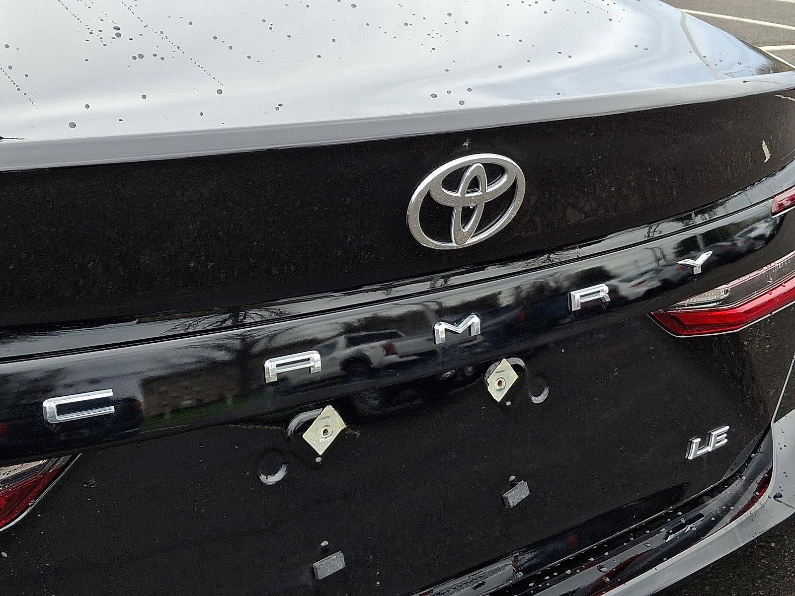 2025 Toyota Camry LE (SE)