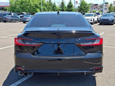 2025 Toyota Camry XSE (Natl)