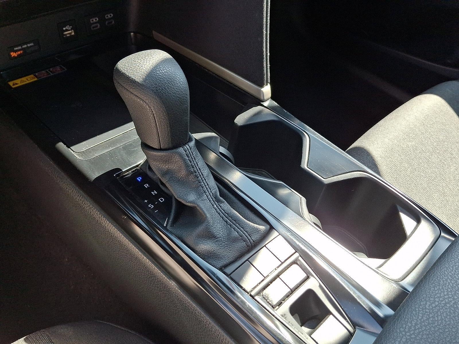 2025 Toyota Camry LE (SE)