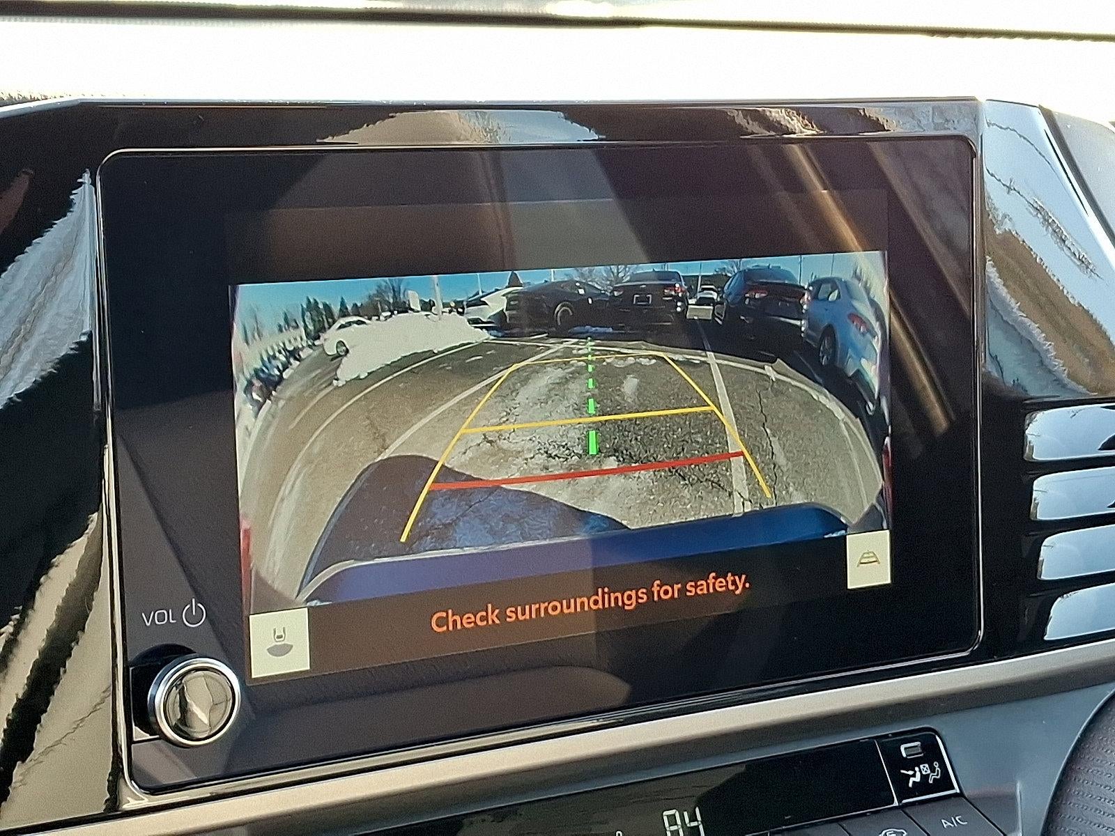 2025 Toyota Camry SE (SE)