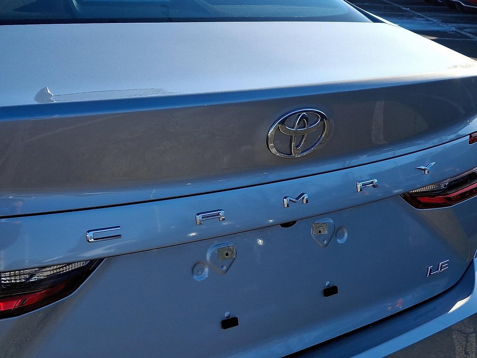 2025 Toyota Camry LE (SE)