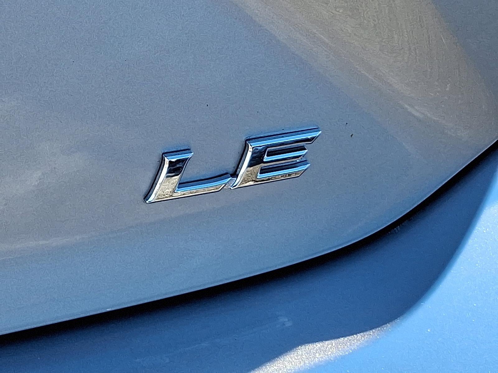 2025 Toyota Camry LE (SE)