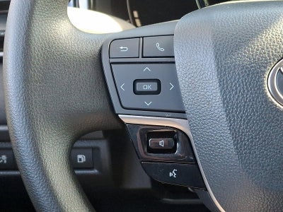 2025 Toyota Camry LE (SE)