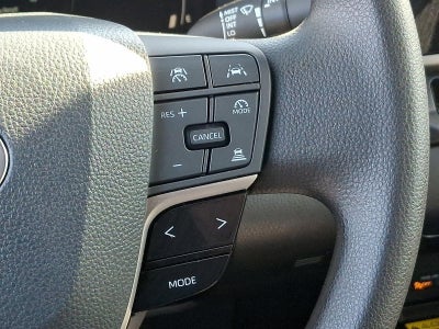 2025 Toyota Camry LE (SE)