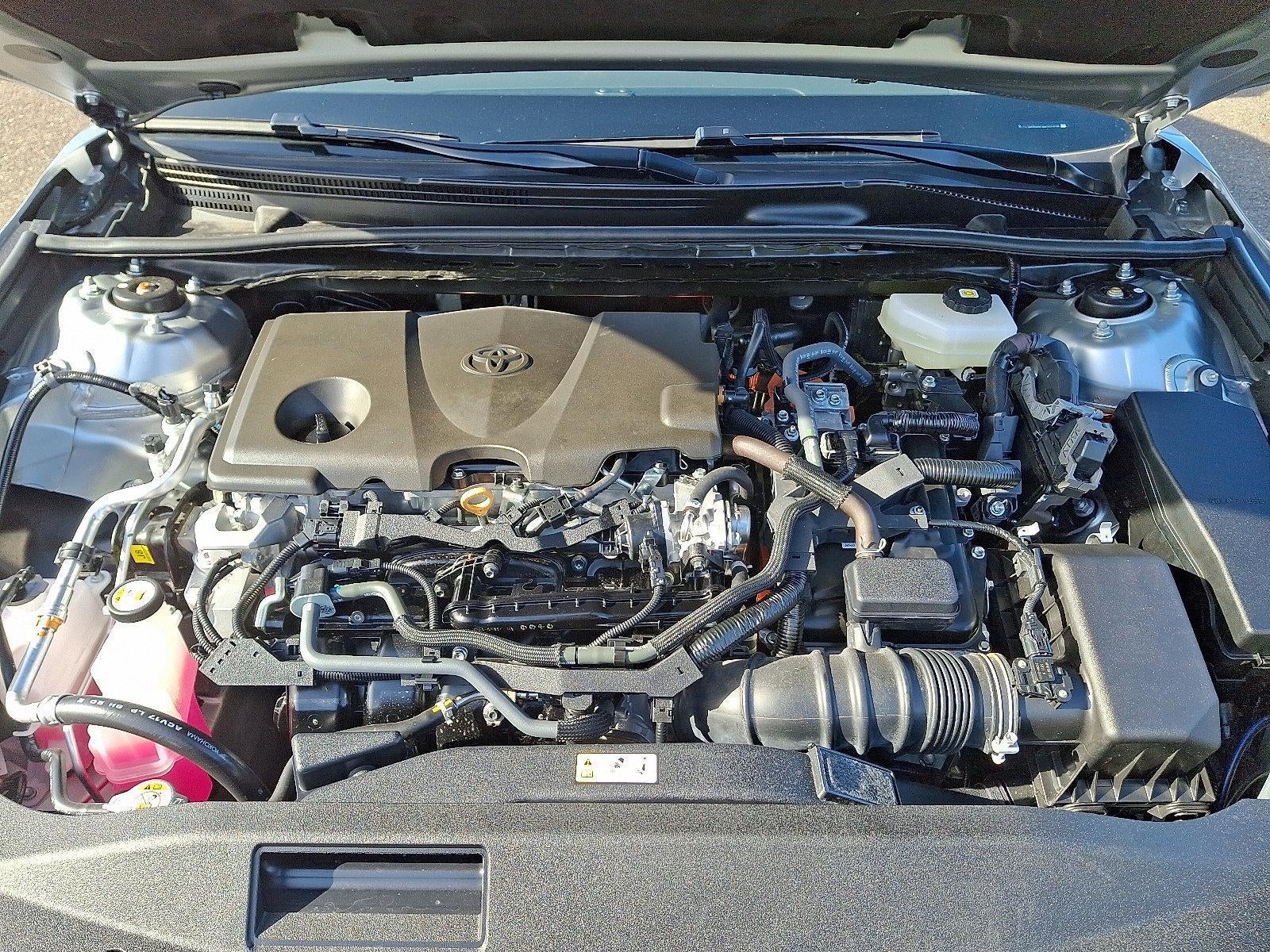 2025 Toyota Camry LE (SE)