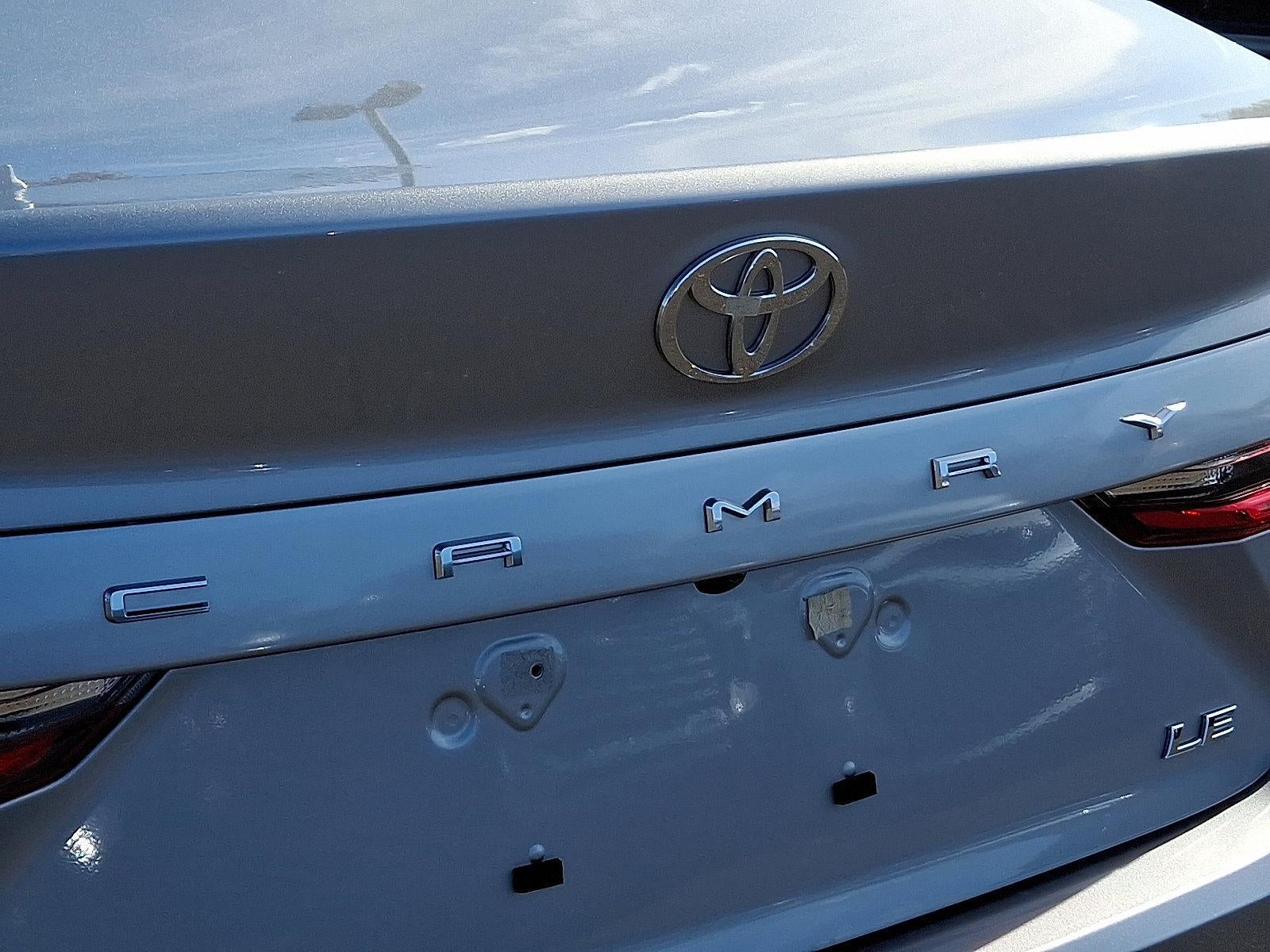 2025 Toyota Camry LE (SE)