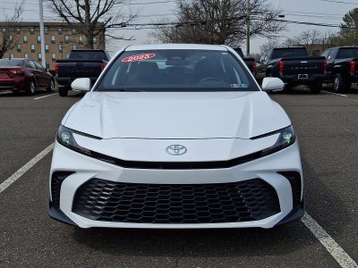 2025 Toyota Camry SE (SE)