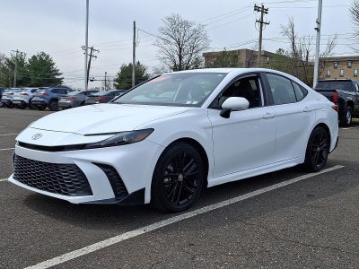 2025 Toyota Camry SE (SE)