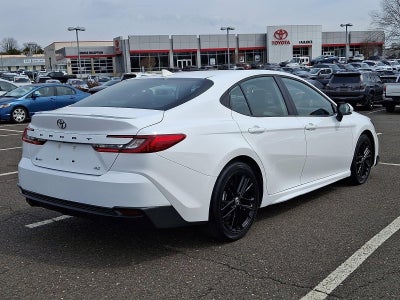 2025 Toyota Camry SE (SE)