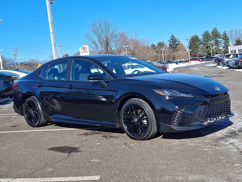 2025 Toyota Camry SE (SE)