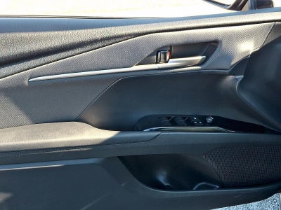 2025 Toyota Camry SE (SE)