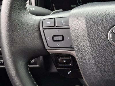 2025 Toyota Camry SE (SE)