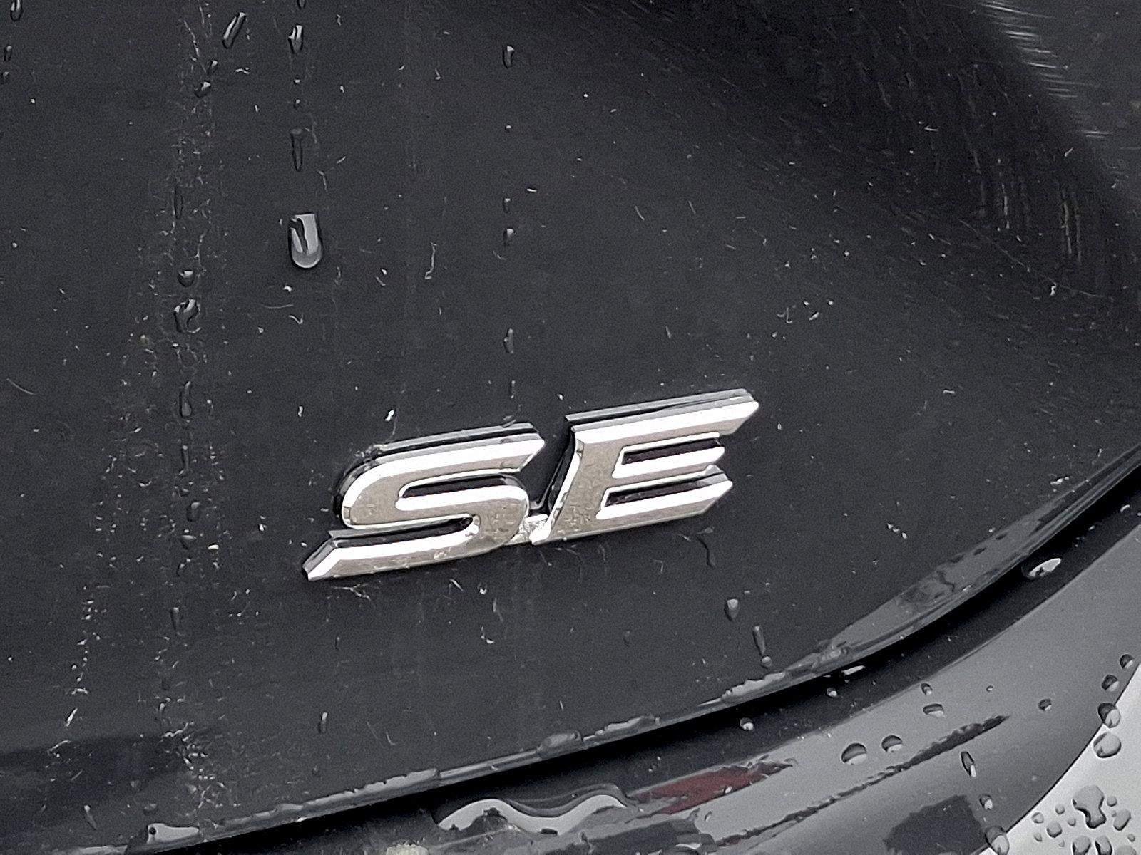 2025 Toyota Camry SE (SE)