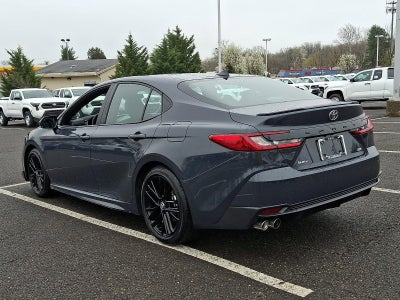 2025 Toyota Camry SE (SE)